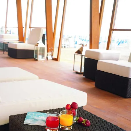 Teresita Wellness Club Виареджо